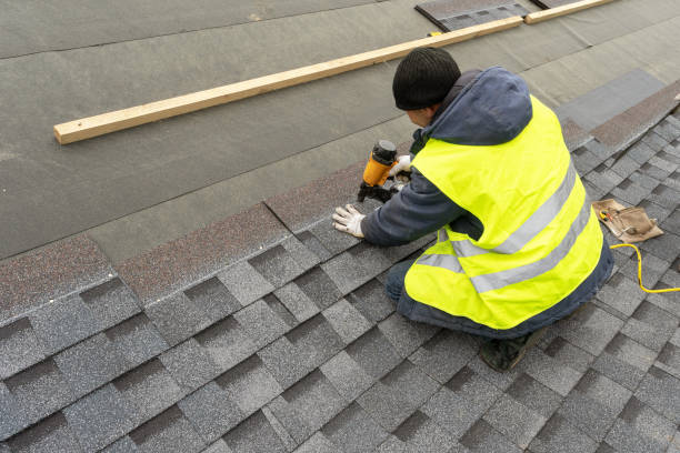 Best Emergency Roof Repair  in Crosspointe, VA
